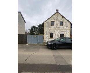 Provisionsfrei* Renovierungsbedürftiges Haus mit Anbau und Erweiterungspotential bis 400 - 450 QM Wohnfläche möglich - Köln