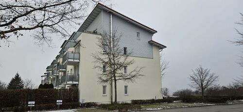 03 Hausansicht - 4 Zimmer Etagenwohnung in Heimstetten