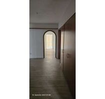 Große 3-Zi-Whg. mit Aufzug, Wohnküche + Balkon im Zentrum von Tettnang