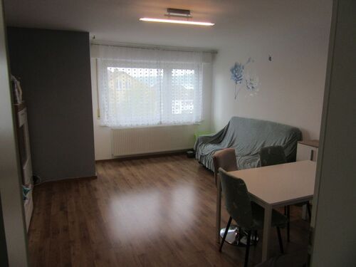 001 - Provisionsfrei* Gepflegte 3-Zimmer-Wohnung mit Balkon - ideal für Paare, kleine Familien oder das Homeoffice