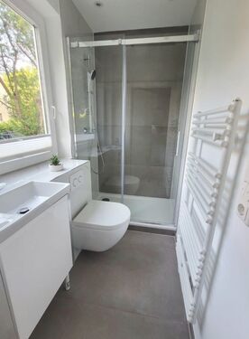 Screenshot_20251211_230337_Gallery - 