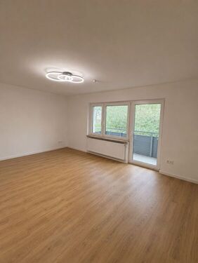 Wohnzimmer - 3 Zimmer 3- Zimmerwohnung in Ludwigshafen