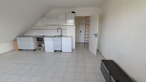 Wohnraum mit Küche - Schönes 1-Zimmerappartment im Zentrum von Simmerath