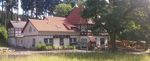 Vorderansicht (Süd-West - Provisionsfrei* Haus in Alleinlage