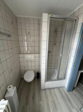 W 8 Duschecke mit WC - 