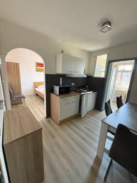 Durchgang von Ess/Küche ins Schlafzimmer - 