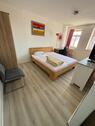 Am oberen Marktplatz möblierte Ein-Zimmer-Appartement,Küche mit Essecke, Tageslichtbad mit Waschmaschine - Leonberg