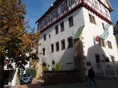 Blick von Südwesten - Möblierte Vierzimmerwohnung am Leonberger Marktplatz
