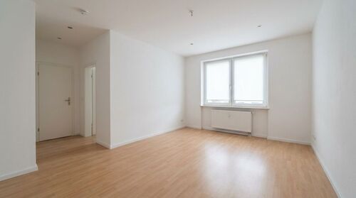 Zimmer 1 - 2 Zimmer 2- Zimmerwohnung zur Miete in Frankfurt