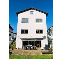 Provisionsfrei* Freistehendes Zwei-Familienhaus in bevorzugter Stadtrandlage in Viernheim - Neuzenlache von privat