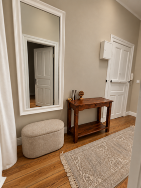 interior_hallway_foyer_scene_photographed_in_natu_9_batch_9 - 