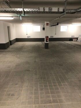 Tiefgaragenstellplaetze - 