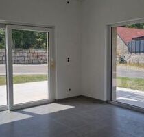 Großzügige, sonnige 3-Zimmer Whg mit Garten und Terrasse - Marktbreit