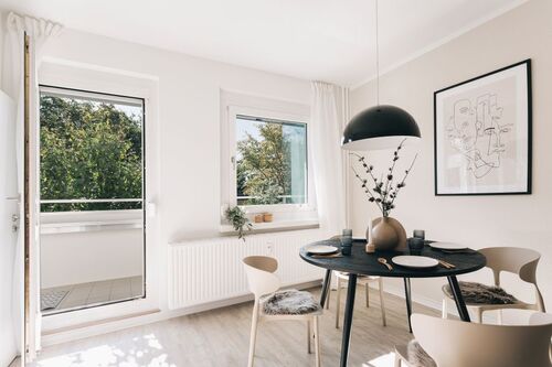 S16 (19) - Provisionsfrei* Attraktive 3-Raum-Wohnung in Dresden-Gorbitz, frisch saniert, sofort bezugsfrei