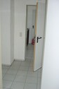 Flur mit Eingangstür - 