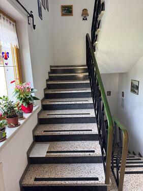 Erdgeschoss - Stiege in 1. Stock 01 - 