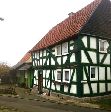 Haus seitl. bearb - Provisionsfrei* Denkmalgeschütztes Fachwerkhaus (1701) - Sanierungsobjekt mit Nebengebäuden
