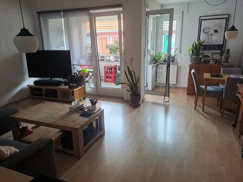 Wohnzimmer - 2 Zimmer 2- Zimmerwohnung zum Kaufen in Hanau