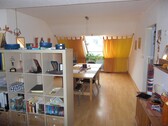 Wohn-Esszimmer - 2 Zimmer Dachgeschoßwohnung zur Miete in Mönchengladbach