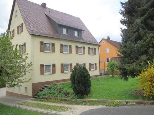 4-Zimmer-Wohnung im Erdgeschoss in Hohenstadt - 4 Zimmer Erdgeschoßwohnung in Pommelsbrunn