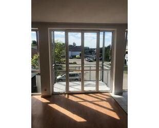 Moderne, helle Single-Wohnung - 510,00&nbsp;EUR Kaltmiete, ca.&nbsp; 38,50&nbsp;m&sup2;&nbsp;Wohnfl&auml;che in Freilassing (PLZ: 83395)