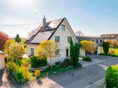 Ansicht - Provisionsfrei* Modernes Einfamilienhaus mit hochwertigem Anbau, Doppelgarage und Pool in Buggingen