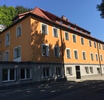 Provisionsfrei* Provisionsfrei* Anfangsrendite über 8,68 % Gemeinschaftsunterkunft mit guter Nachnutzung, Mieter Freistaat Bayern (AAA Rating) - Hartenstein
