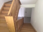Helles großes Treppenhaus - 