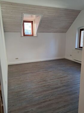 Wohn-oder-und Schafraum 2 - 