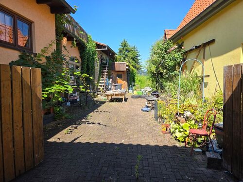 Hof - 7 Zimmer Einfamilienhaus zum Kaufen in Rauenberg OT Malschenberg