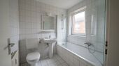 Bad - 2- Zimmerwohnung mit 53,00 m&sup2; in Hamburg zur Miete
