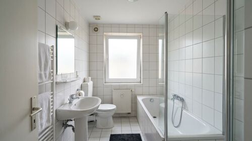 Bad - 2 Zimmer 2- Zimmerwohnung zur Miete in Köln