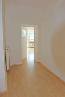 10 Flur zum Schlafzimmer - 