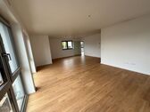 Wohnen 3 - Erdgeschoßwohnung mit 134,88 m&sup2; in Wiehl zur Miete