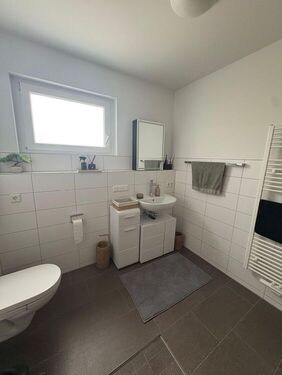 3da4b9a5-4de9-4af5-acba-35e427acae2a - Moderne 2-Zimmerwohnung mit Küche & Fußbodenheizung in zentraler Lage