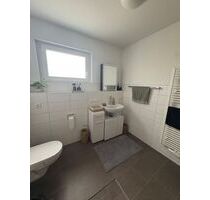 Moderne 2-Zimmerwohnung mit Küche & Fußbodenheizung in zentraler Lage - Plochingen