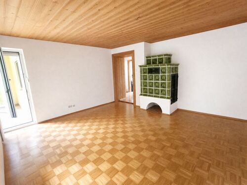 Wohnzimmer - 3 Zimmer Etagenwohnung zum Kaufen in Landshut
