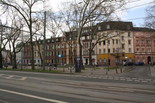 Straßenansicht - 