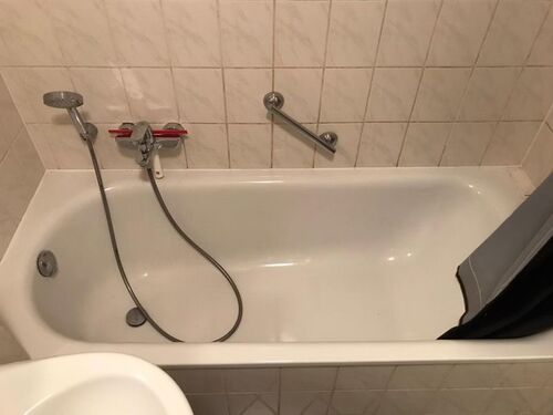 Badewanne - 1 Zimmer Appartement in Hamburg