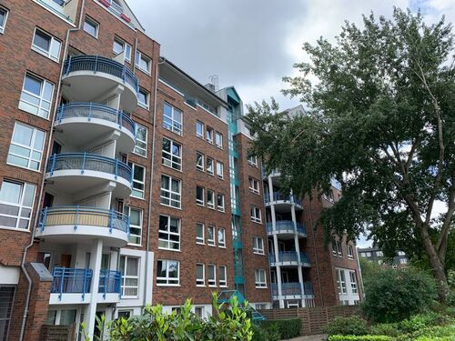 Außen - Provisionsfrei* Vermietete 1-Zimmer-Wohnung mit Balkon und idealer Anbindung