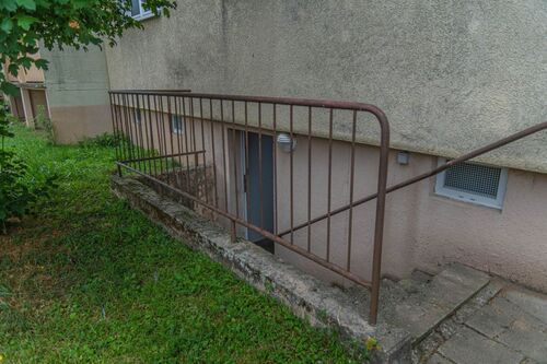 Zugang Richtung Hof - 