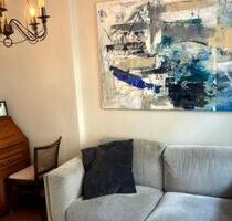 Charmante 2-Zimmer-Altbauwohnung (ca. 50 m²) in zentraler Lage in Altona-Altstadt, 1. OG - Hamburg