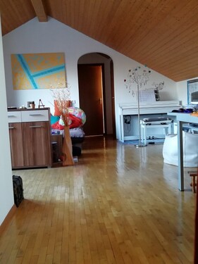 Wohnzimmer - Dachgeschoßwohnung mit 58,00 m² in Stuttgart zur Miete