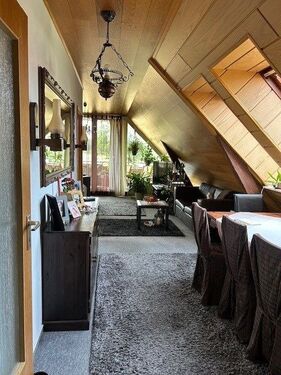 Flur - 2.5 Zimmer Dachgeschoßwohnung zur Miete in Weyhe