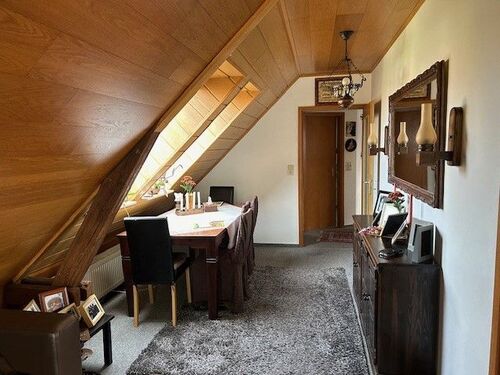 Essen - 2.5 Zimmer Dachgeschoßwohnung in Weyhe