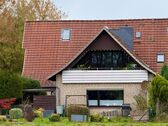 Giebelansicht von hinten - Dachwohnung mit Südloggia - 598,00 EUR Kaltmiete, ca.  60,41 m² Wohnfläche