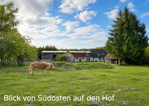 Blick von Südosten auf den Hof - 