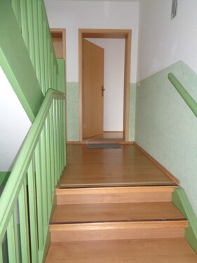 1OG-rechts Wohnungseingang - 2 Zimmer 2- Zimmerwohnung in Borna