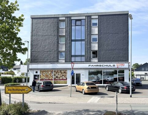 Ansicht Briloner Landstrasse - Provisionsfrei* Gepflegtes Wohn- und Geschäftshaus in sehr gut frequentierter und zentraler Lage