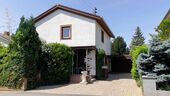 Haus Einfahrt und Garage - 7 Zimmer Einfamilienhaus zum Kaufen in Wiesoch
